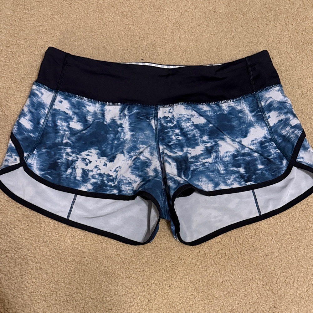 Lululemon speed up 2.5 inch shorts